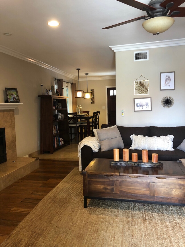 Building Photo - 2118 Ernest Ave