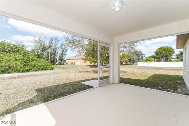 Building Photo - 1220 NW 26th Ave