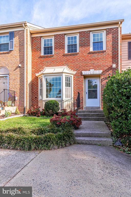 Building Photo - 9911 Whitewater Dr