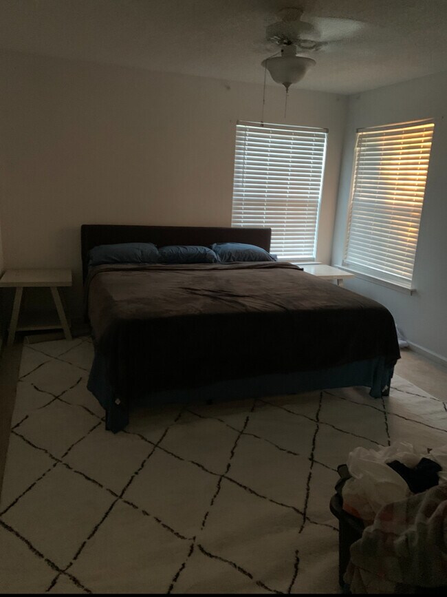 Building Photo - 1931 Bent Grass Dr