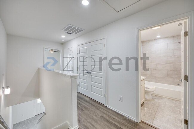 Building Photo - 5902 US-59