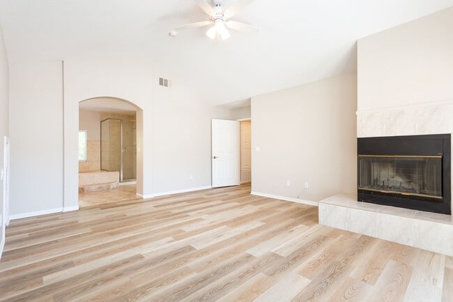 Building Photo - 13225-13227 Fred Dr.