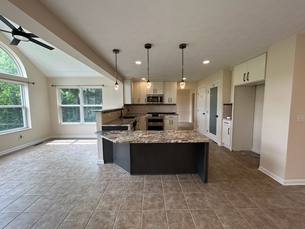 Building Photo - 9130 Bennington Way