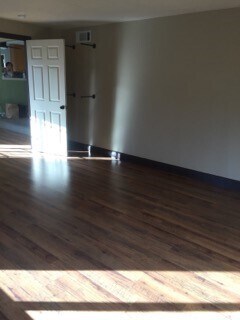 Building Photo - Spacious three bedroom one and half bath house in Sunland!