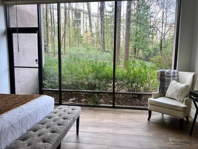 Building Photo - 3530 Piedmont Rd NE