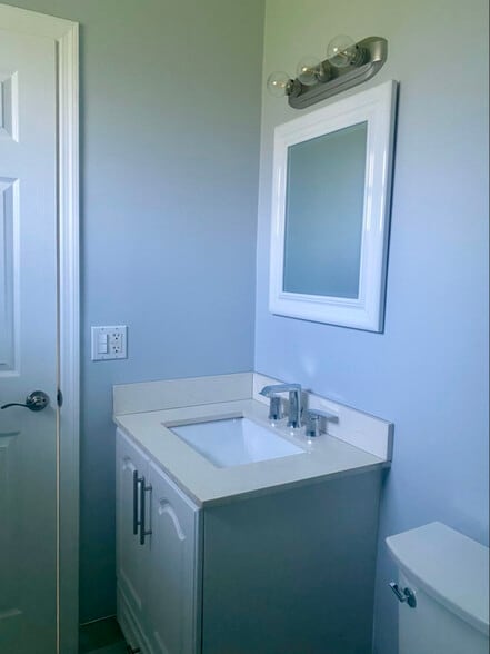Building Photo - 6255 SW 62nd Ct