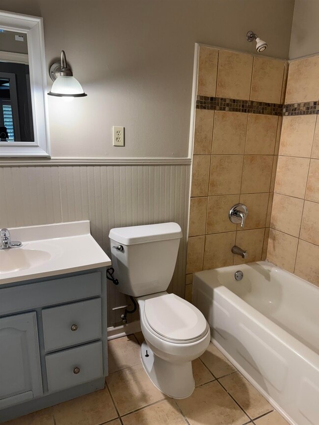 Building Photo - 7145 Claiborne Dr