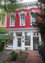 Building Photo - 415 E Capitol St SE