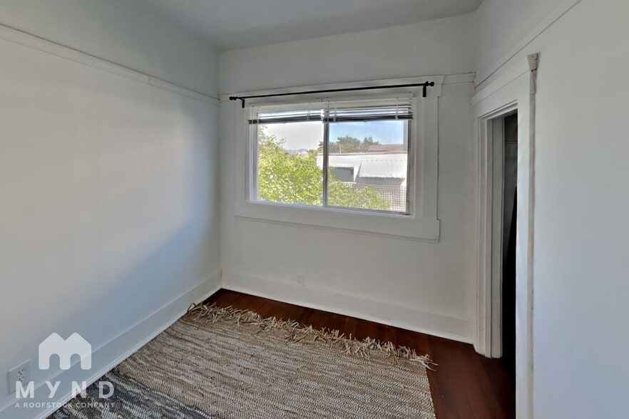 Building Photo - 1806 Filbert St