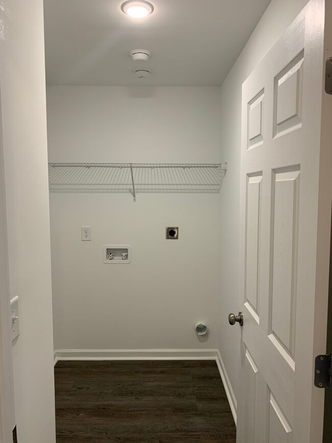 Building Photo - Now Pre-Leasing — Spacious 4 Bed, 2 Bath Home in Tucker Farms!