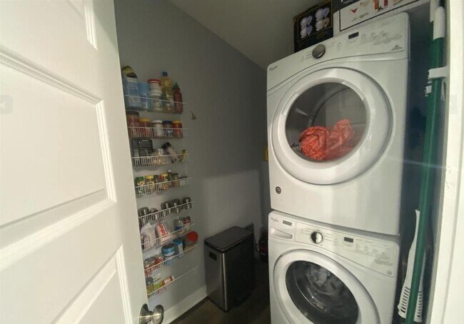 Building Photo - 1106 W Gregory St