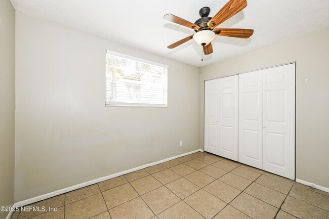 Building Photo - 1012 2nd St S