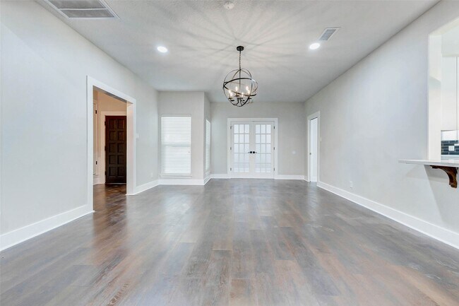 Building Photo - 22222 Greenbrook Dr