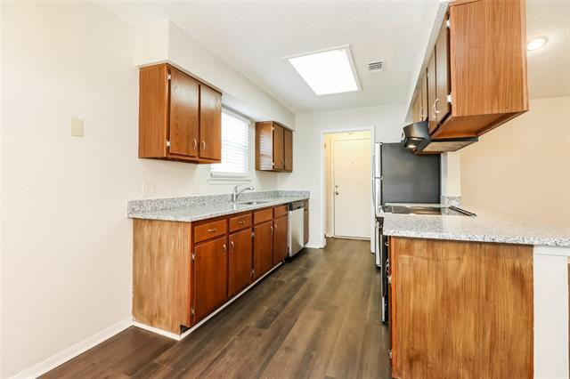 Building Photo - 520 Allencrest Dr