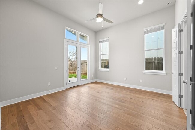 Building Photo - 6333 Florencia Ln