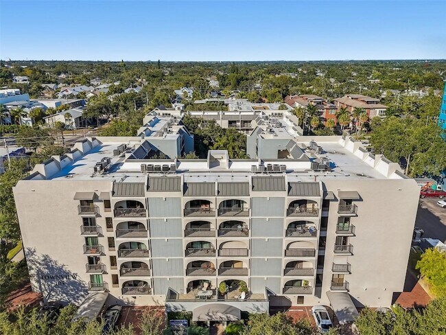 Building Photo - 105 4th Ave NE