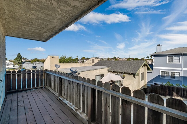 Building Photo - 1909 Harriman Ln