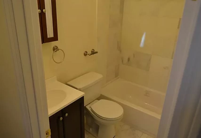 Building Photo - 172 Fuller St