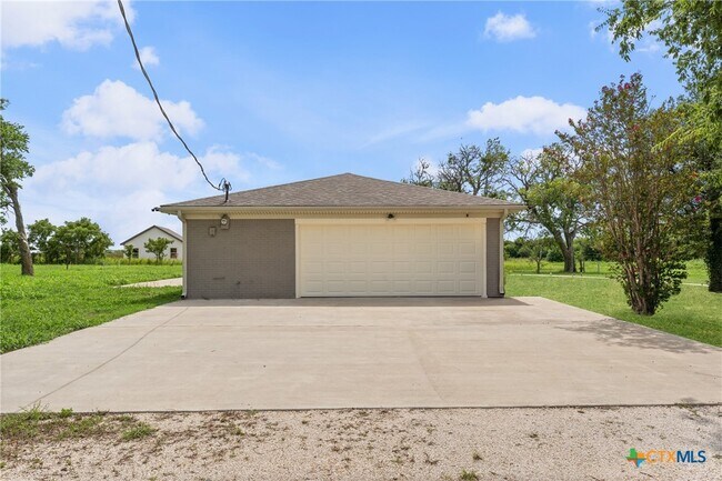 Building Photo - 4271 FM 438 Loop
