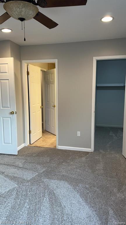 Building Photo - 2824 Roundtree Dr