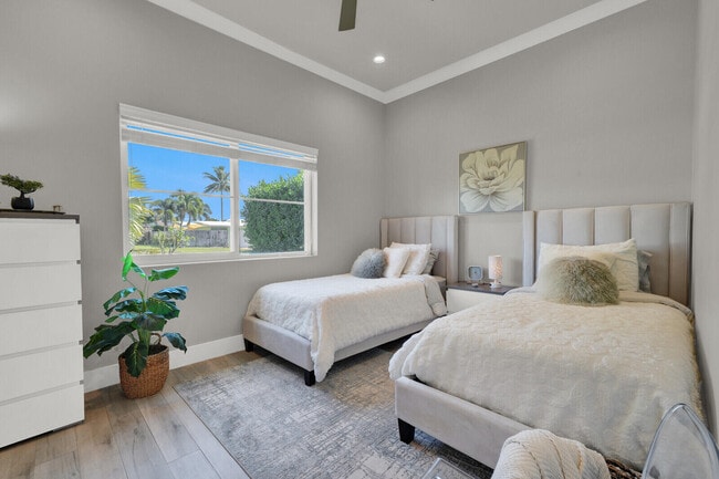 Building Photo - 875 SE 13th Ave