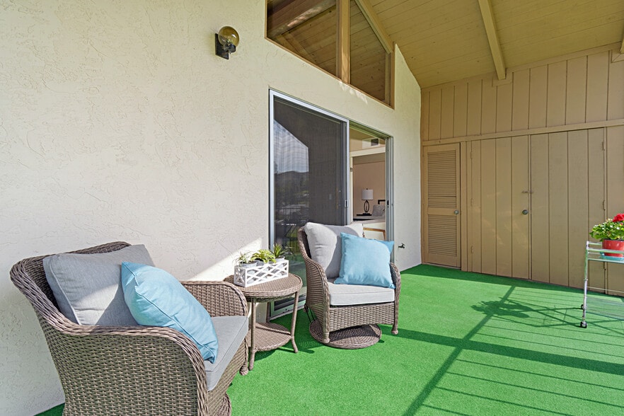 Rear patio, Washer and dryer in closet - 1880 Fairway Circle Dr
