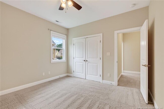 Building Photo - 95 Valley Brook Ln