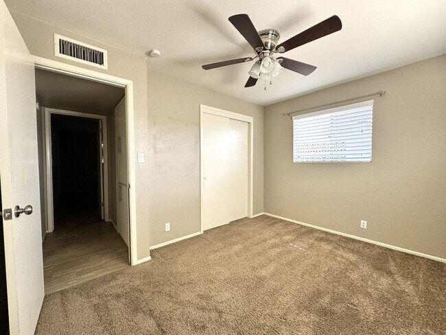 Building Photo - BEAUTIFUL 2 BEDROOM IN DREAMLAND VILLAS 55...