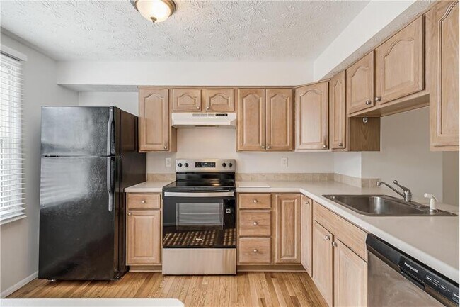 Building Photo - 1682 Harvest Green Ct