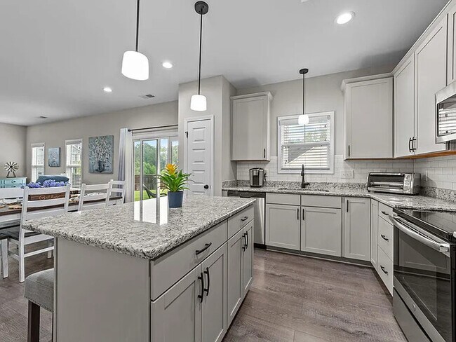 Building Photo - Earn Wealth While Leasing – Like a Homeowner – Lease to Own
