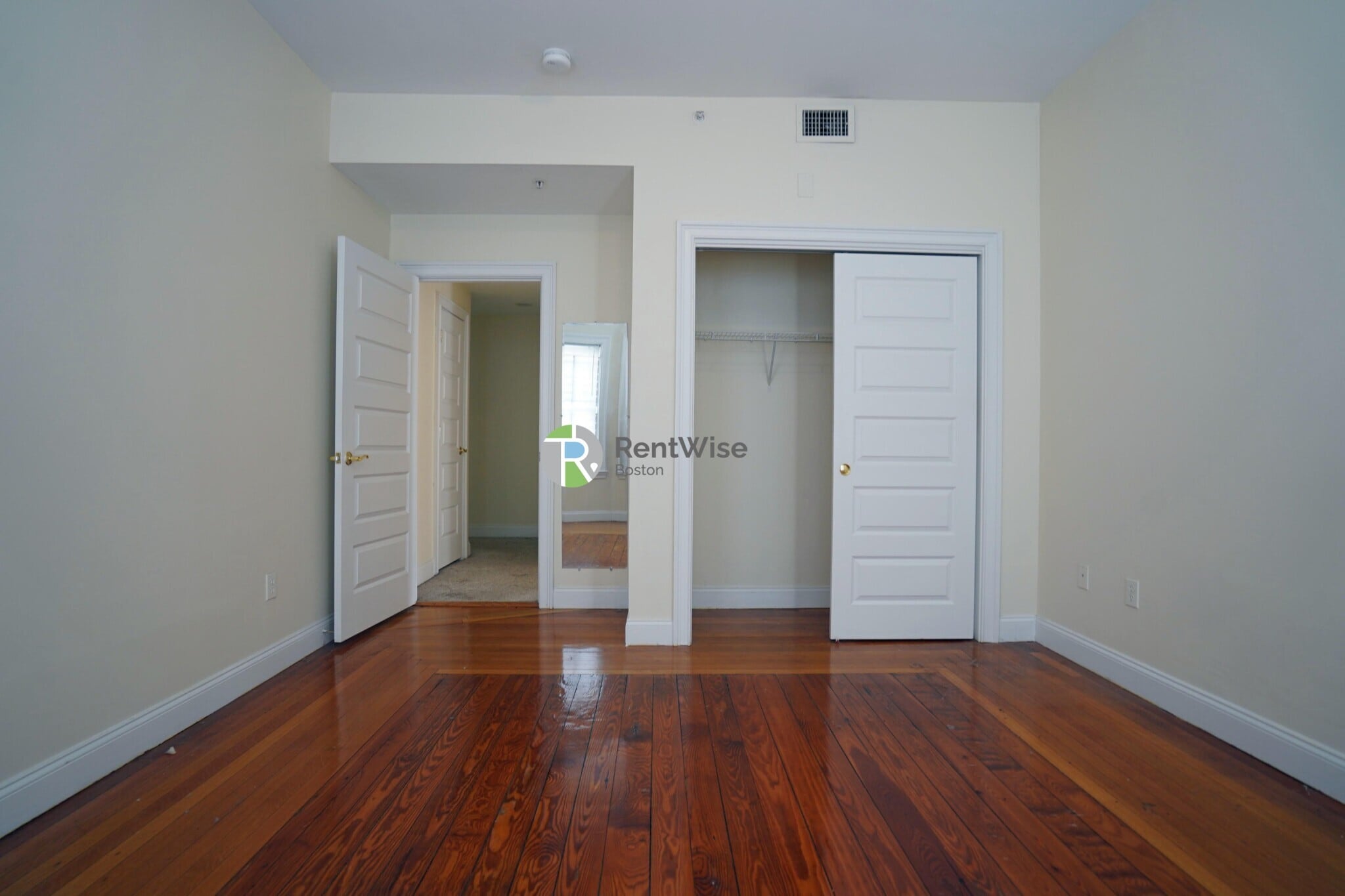 Building Photo - 53 Ashford St