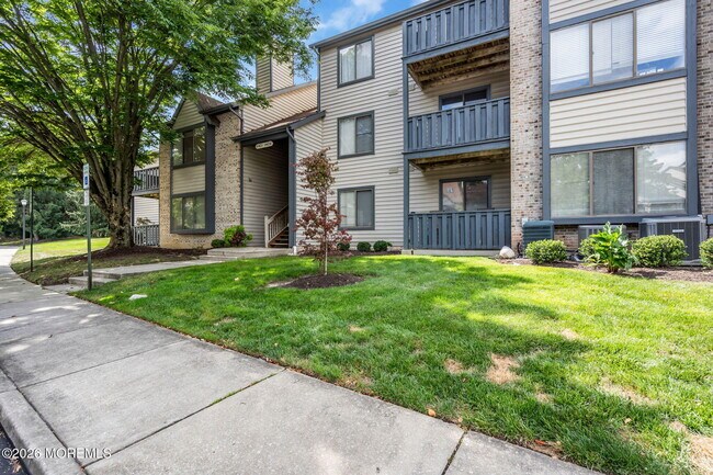 Building Photo - 4403 Aberdeen Dr