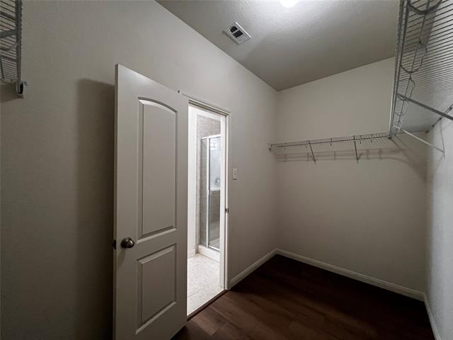 Building Photo - 208 Cottonwood Dr