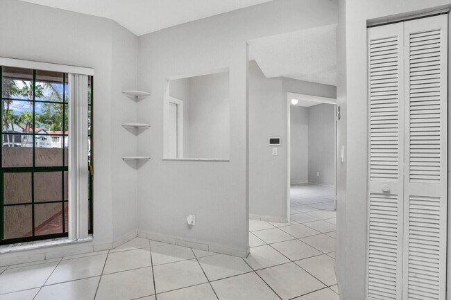 Building Photo - 401 SW 158th Terrace