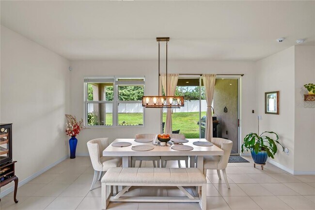 Building Photo - 6345 SW 88th Loop