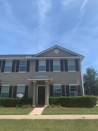 Building Photo - Spacious 3 Bed/2.5 Bath Townhome in Oakleaf