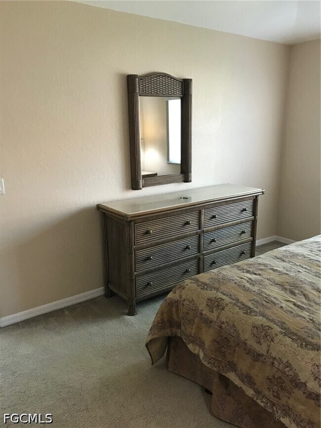 Building Photo - 9600 Roundstone Cir