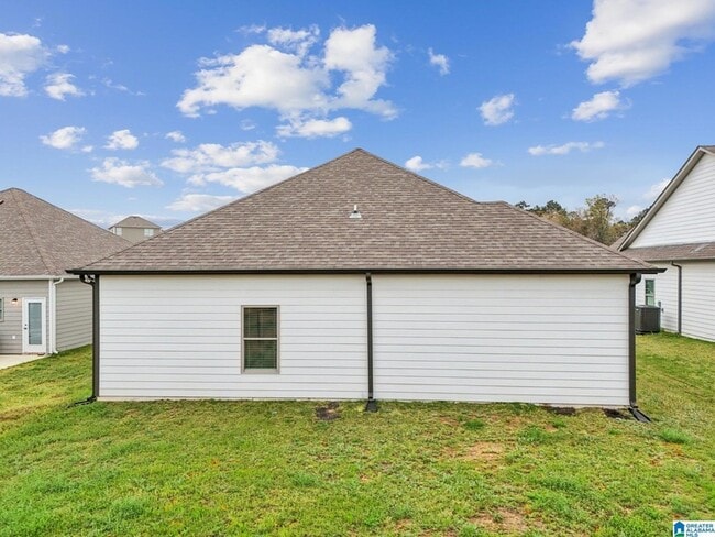 Building Photo - 61 Victor Dr