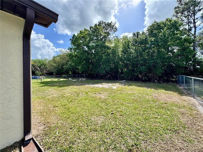 Building Photo - 1108 Dartford Dr