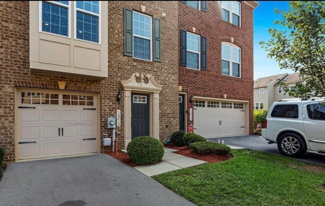 Primary Photo - 12213 Montreat Pl