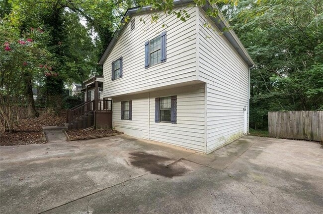 Building Photo - 3038 Courtney Dr