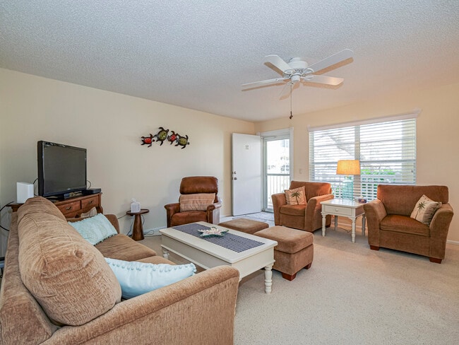 Building Photo - 5400 Jimmy Buffett Mem Hwy