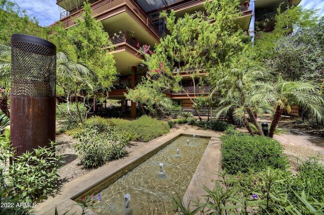 Building Photo - 7151 E Rancho Vista Dr