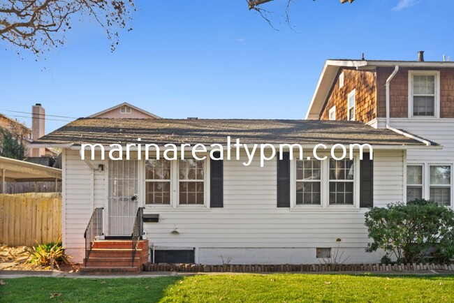 Primary Photo - Single story Condominium is in Hillcrest p...