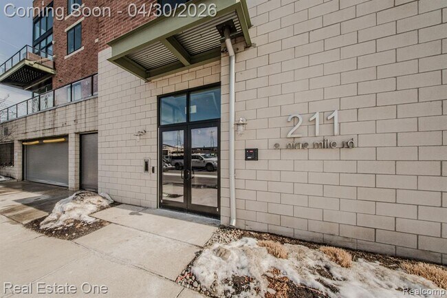 Building Photo - 211 E 9 Mile Rd