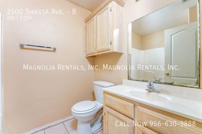 Building Photo - Cozy 2 Bedroom 2 Bath Apartment in McAllen