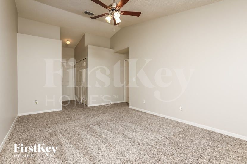 Building Photo - 7594 Groveoak Dr