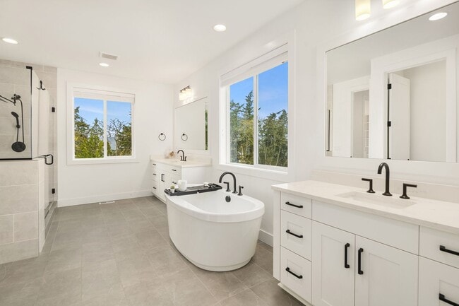Building Photo - Modern Luxury Living in the Heart of Newcastle