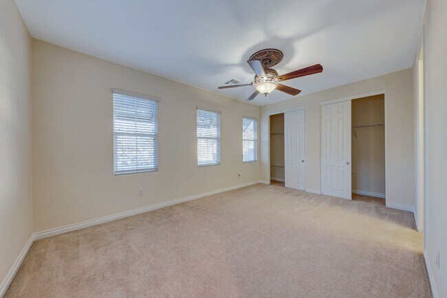 Building Photo - 5 Bedroom Corner Lot Home in Gated Community!