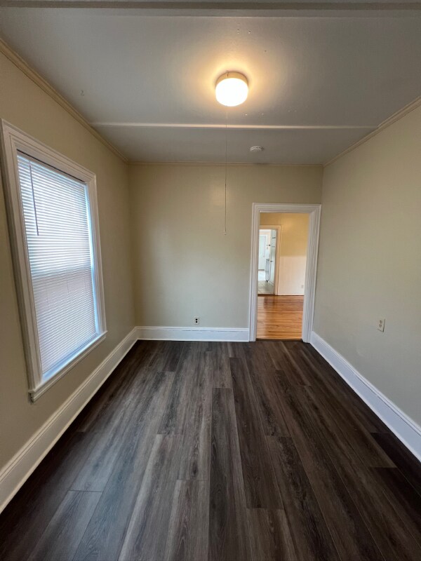 Building Photo - 36 Village St